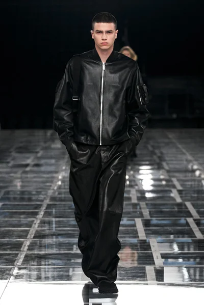 Look 55